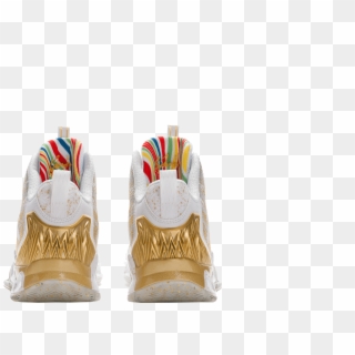Anta Kt2 Chase White/gold - Sneakers Clipart