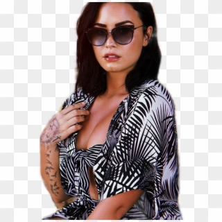 Demi Lovato Diff Eyewear Clipart