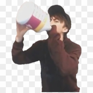 Png-trash Leafyishere/calvin Vail Png's Pt - Drinking Clipart