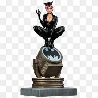 Catwoman On Bat-signal Limited Edition 1/6th Scale - Catwoman On Light Up Bat Signal Statue Clipart