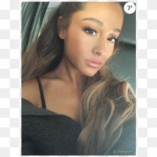 Ariana Grande Sur Une Photo Publiée Sur Instagram Le - Ariana Grande Kanye West Tweet Clipart