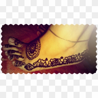 Simple Mehndi Mandala On The Top Of The Foot With A - Paisley Clipart