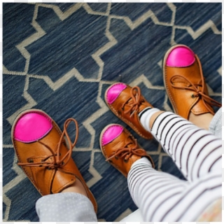 Neon Pink Toe Cap Mini - Leggings Clipart