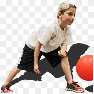 Kid Playing Gaga Ball - Kids Throwing Ball Png Clipart
