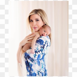 Ivanka Trump Dévoile Une Photo Irrésistible De Ses - Ivanka Trump Holding Baby Clipart