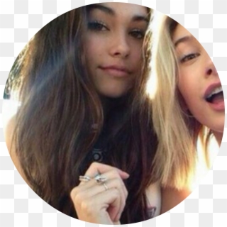 Madison Beer Clipart