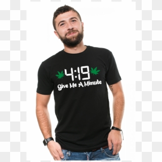 19 Give Me A Minute Mens T-shirt Funny Smoking Marijuana - No Days Off Patriots Shirt Clipart